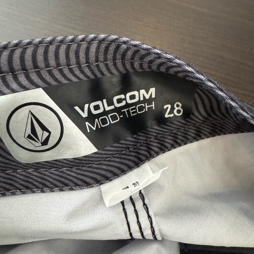 Volcom boys Gray Striped Swim Shorts - Picture 4 of 4
